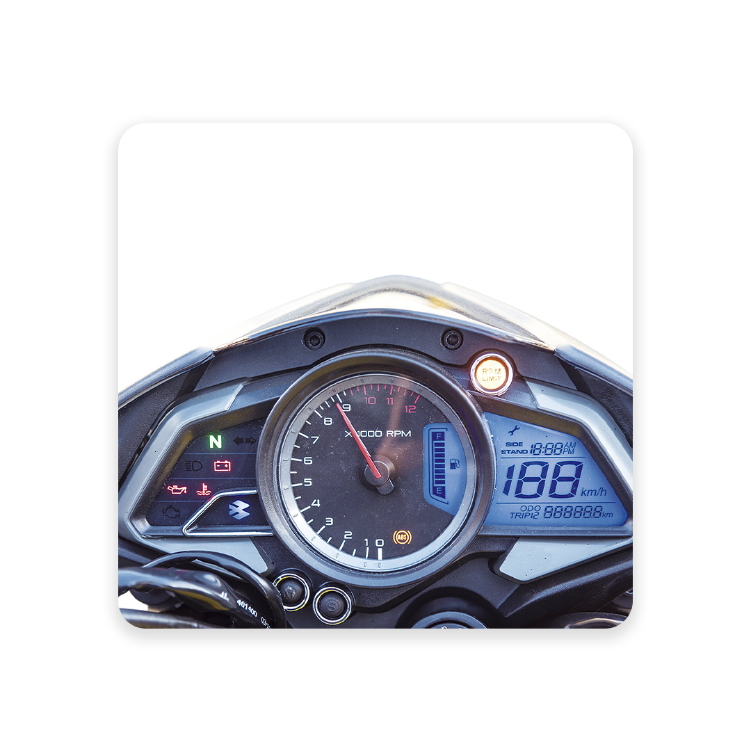 BAJAJ PULSAR 200 NS NEGRO | 2025
